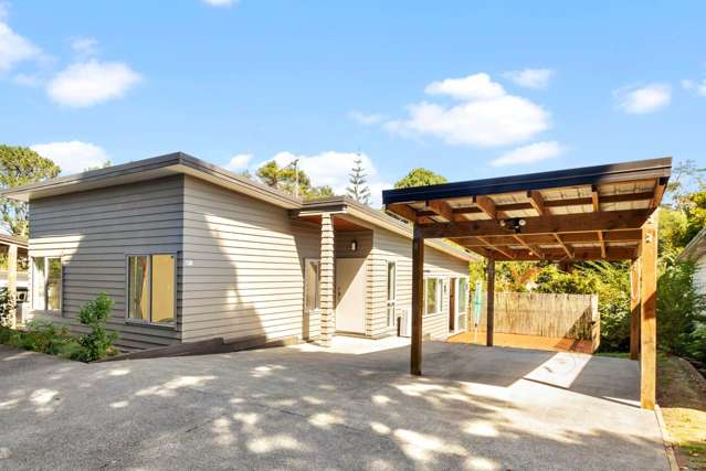 Private Oasis in Massey