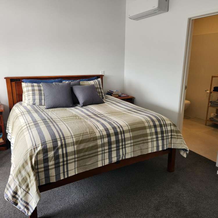 203/4 Reads Quay, Marinaview Gisborne_8