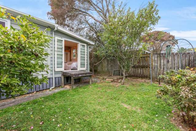 1/23 Parrs Cross Road Henderson_1