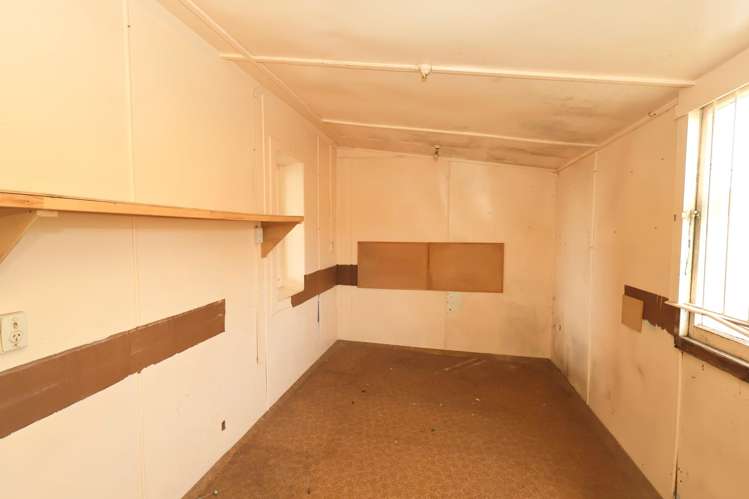 298 Gore Street Bluff_10