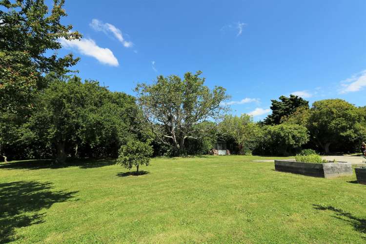 18 Clifton Avenue Carterton_12