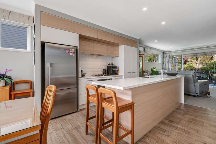 21 Sanremo Lane Stanmore Bay_10
