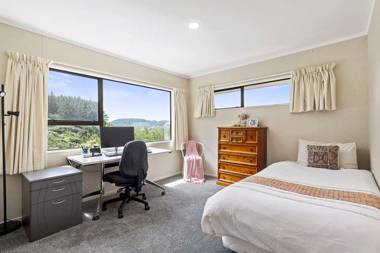 23 Duval Grove Tawa_17