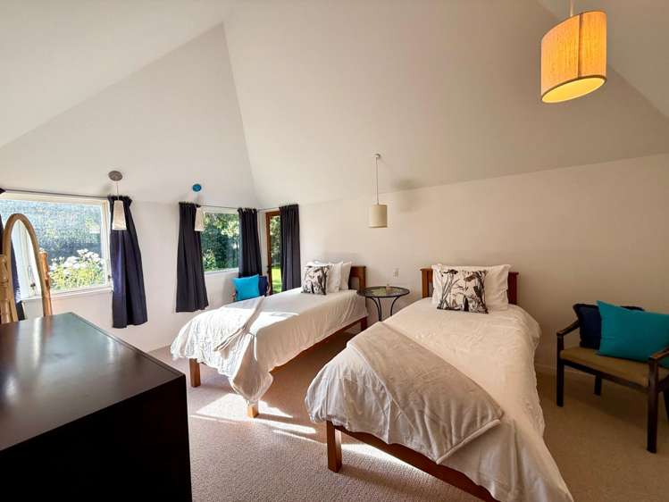  23 Helmores Lane Merivale_12