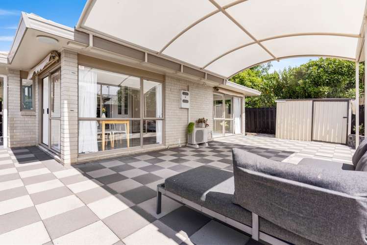 2/1 Travers Place Northpark_23