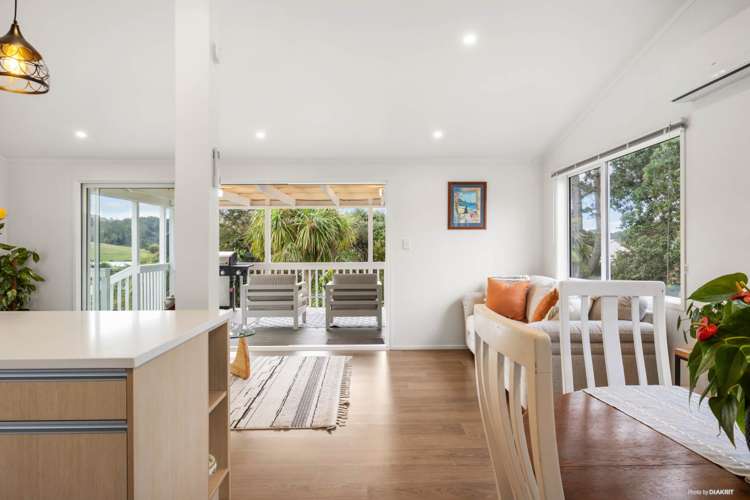 23 Hatfield Heights Hatfields Beach_5