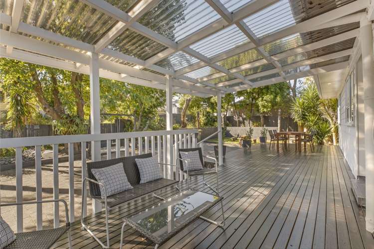 301 Royal Road Massey_2