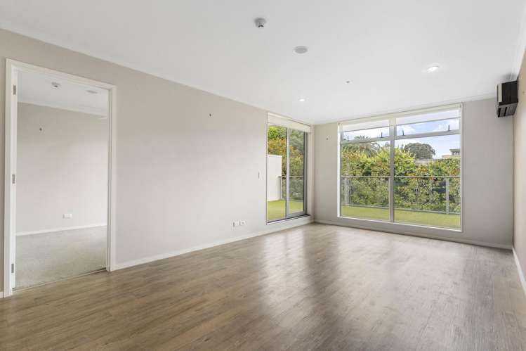 105/19 Bute Road Browns Bay_6