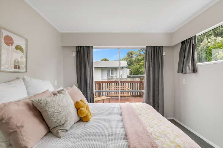 1 Crown Hill Titahi Bay_13