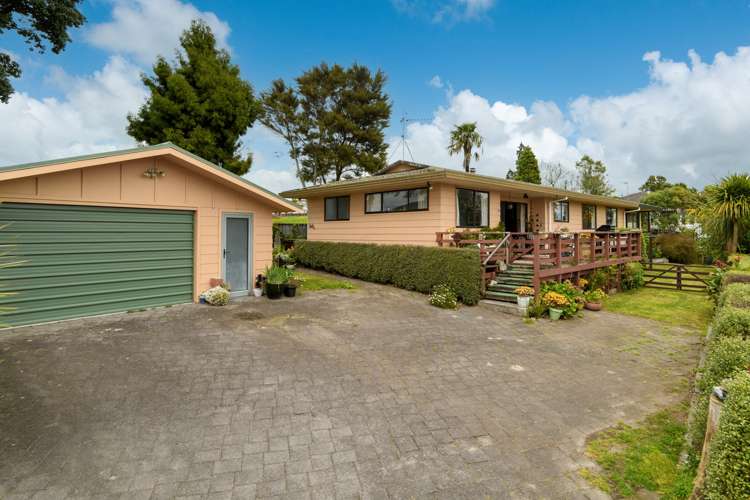 64 Welcome Bay Road_0