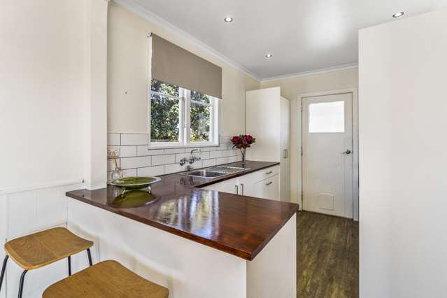 10 Robert Mckeen Street Otaki Beach_4