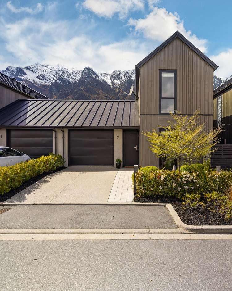 3 Mulholland Drive_0