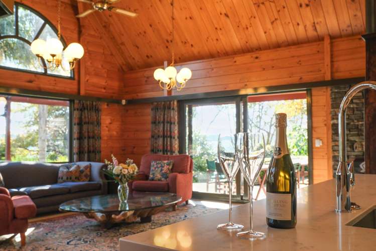 20 Tupara Crescent Kawaha Point_10