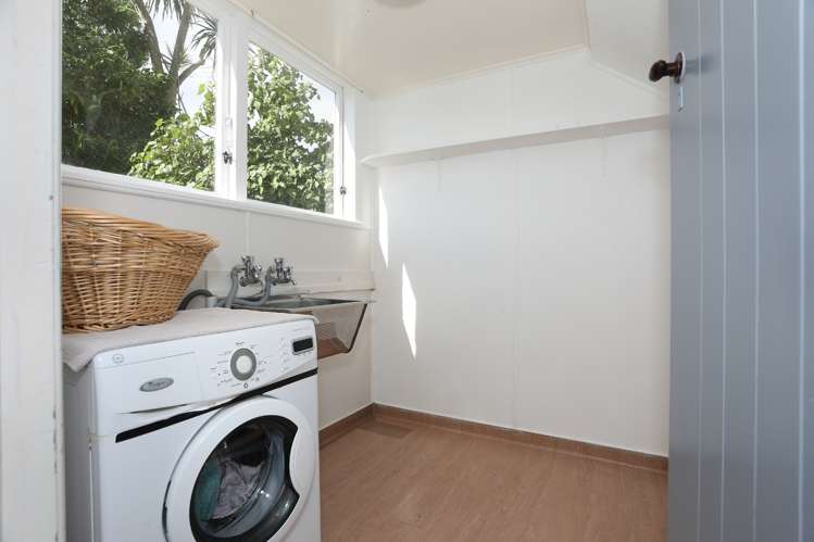 145 High Street Bulls_9