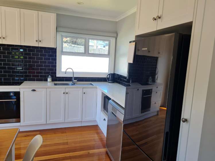 8 Solway Terrace Bell Block_5