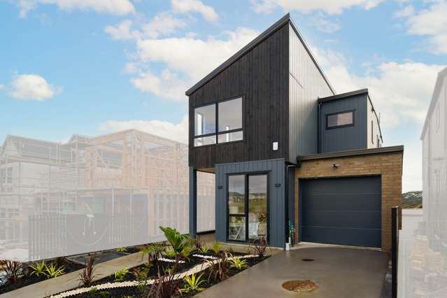 Contemporary Brand New 4 Bedroom Home