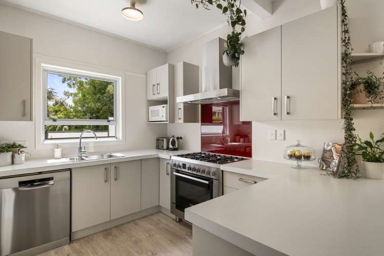 25 Mewburn Avenue Mount Eden_13