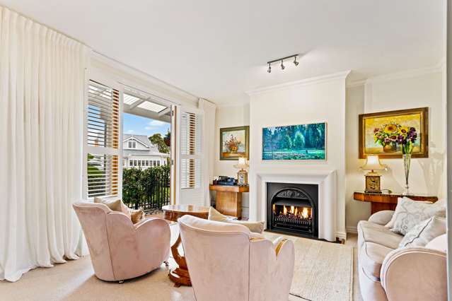 2/5b Eton Avenue Devonport_2