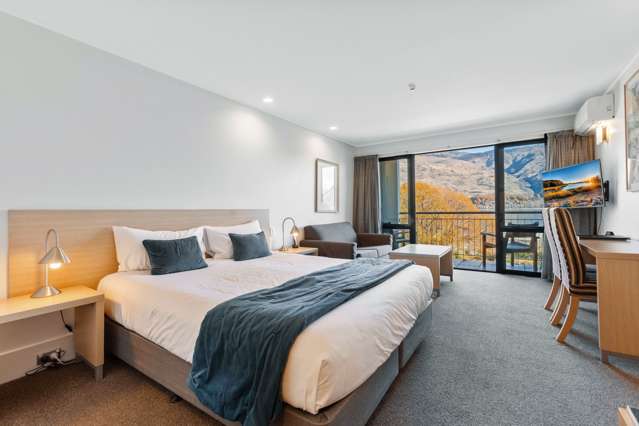 1F/17 Lakeside Road Wanaka_4