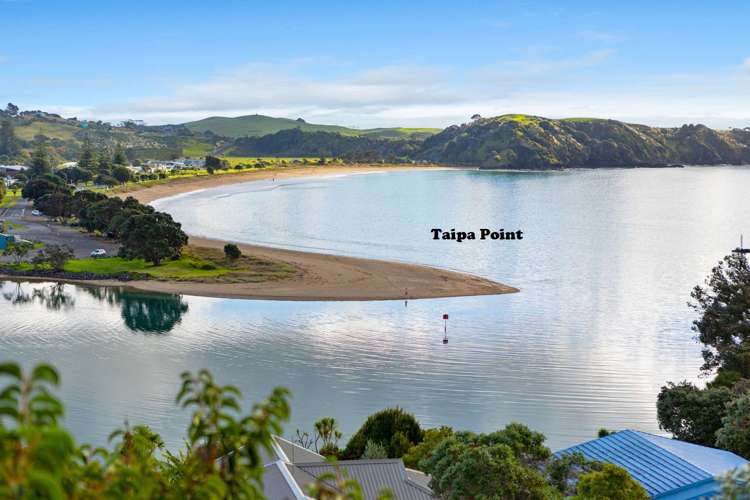 7 Bush Point Road Cable Bay_0