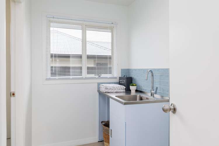 6 Lake Terrace Road Burwood_11