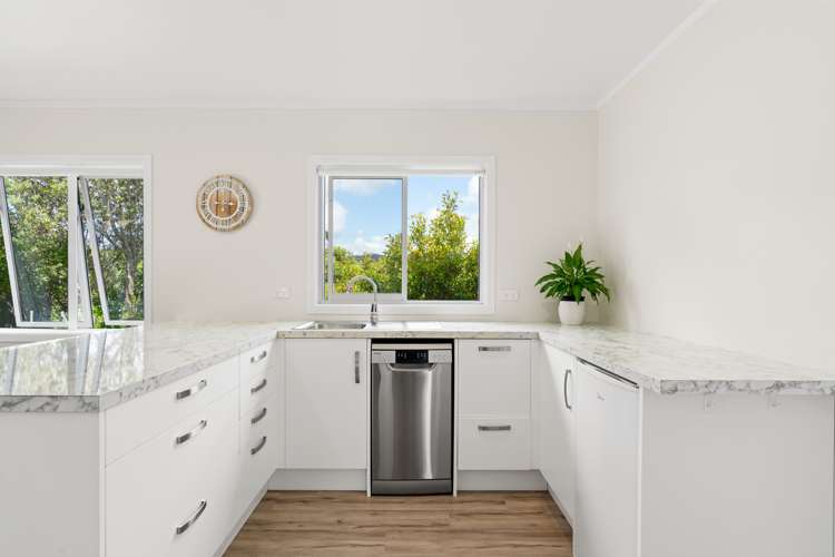 1040 Cove Road Langs Beach_14