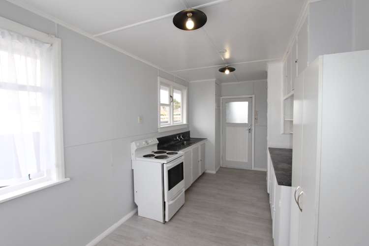 34 Edward Street Pahiatua_9