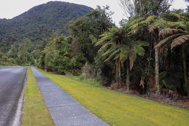 88 Cron Street Franz Josef Glacier_1