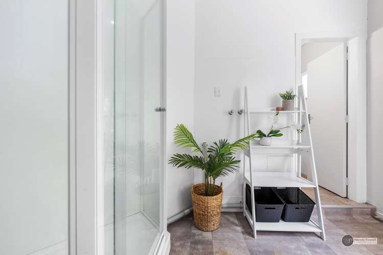 4 Wairere Road Belmont_16