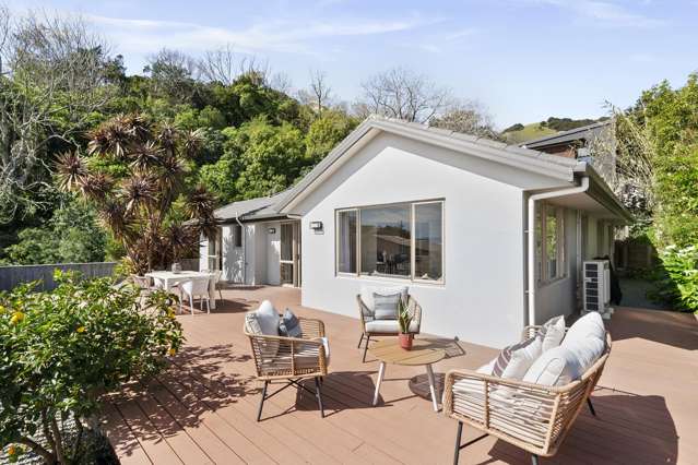 A Sunny Retreat with Sea Views