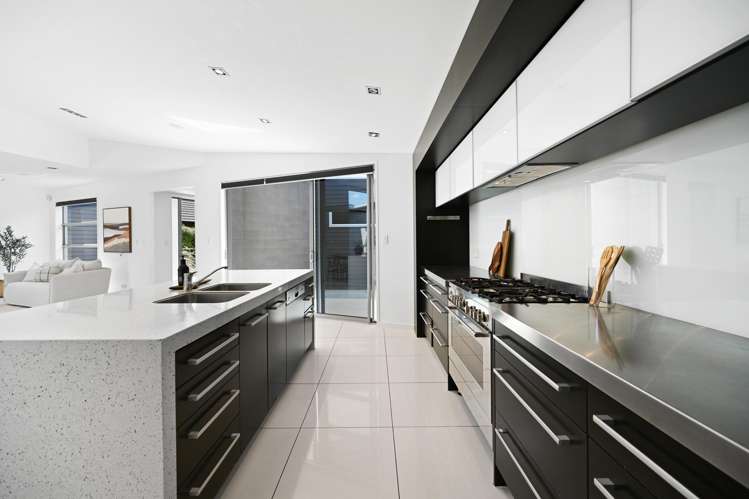 6 Aspen Court Huntington_1