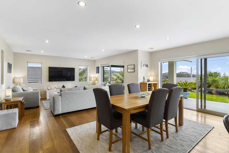 31 Beachwood Drive Hatfields Beach_1