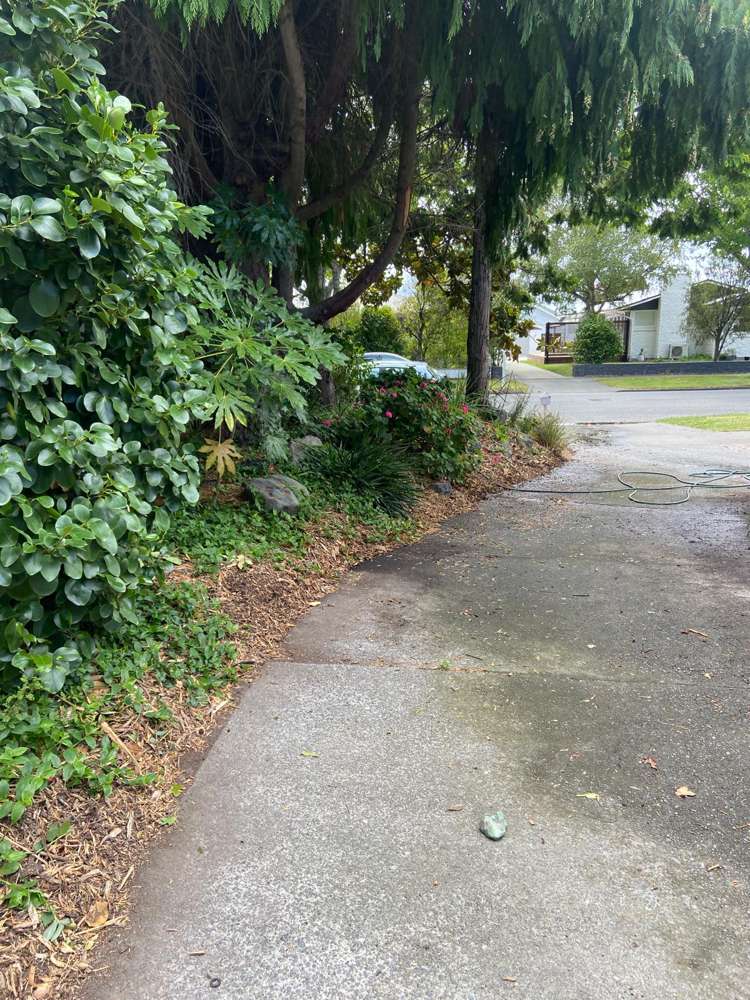 55 Woodbury Street Russley_37