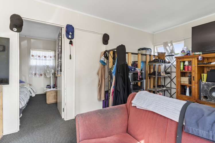 84 Maplesden Drive Clendon Park_13