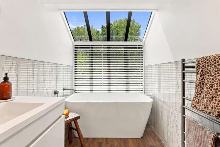 2/15A Caversham Road Westmere_12