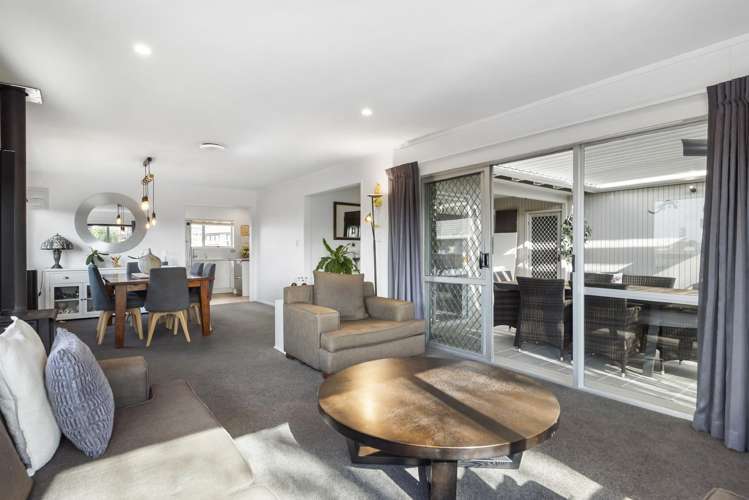 127 Oaktree Avenue Browns Bay_5