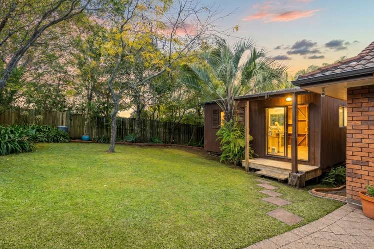 1 Crestview Place Browns Bay_22