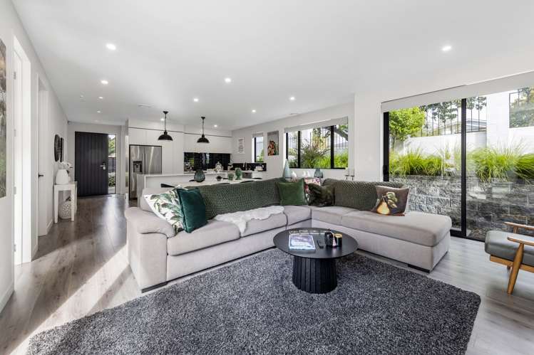 14 Peet Avenue Royal Oak_9