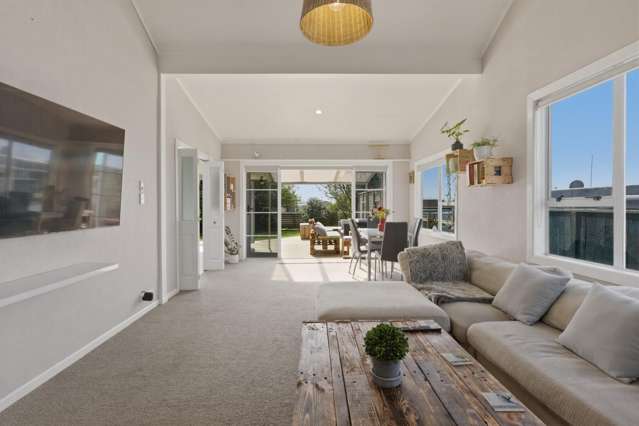 60 Tukapa Street Westown_2