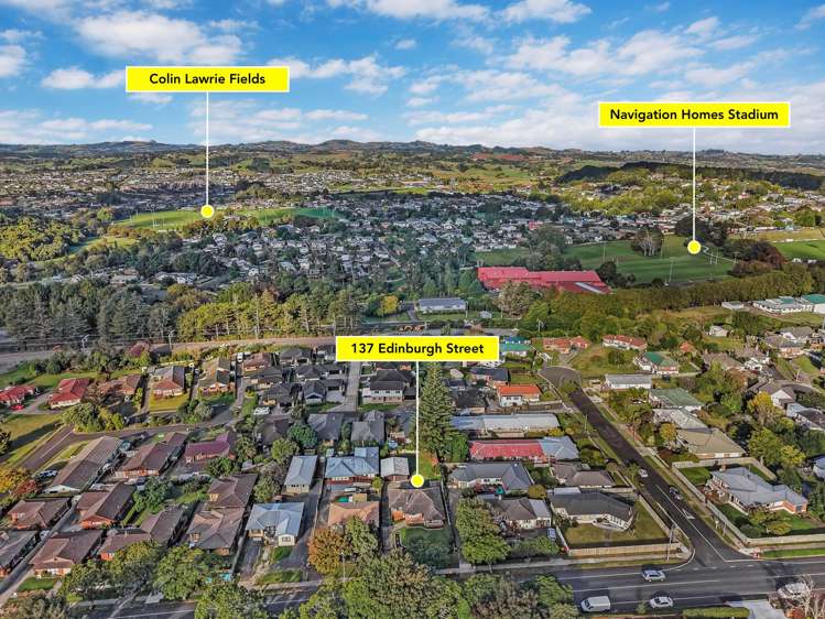 137 Edinburgh Street Pukekohe_18