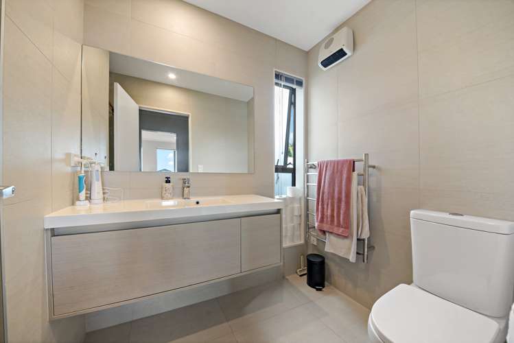 31 Matairangi Avenue Totara Heights_15