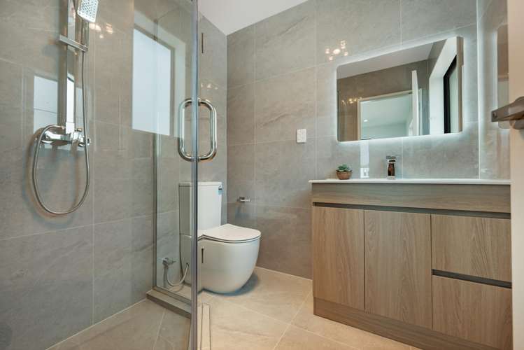 32c Universal Drive Henderson_16