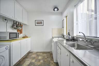 4/702 Grays Road_2