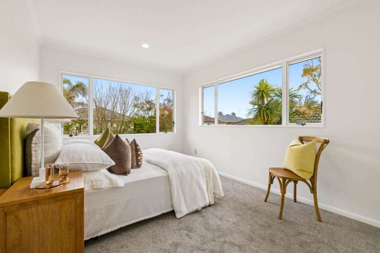 11 Earlshall Drive Flat Bush_13