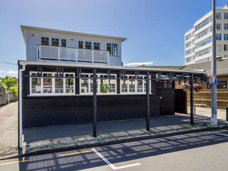 1/14 Up Oroua Street Eastbourne_15