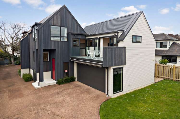 68 Long Drive St Heliers_19