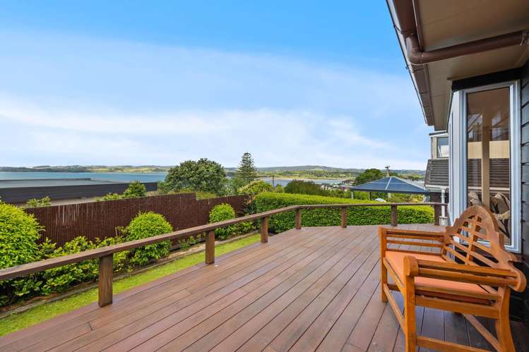 3 Pounamu Place Shelly Park_16