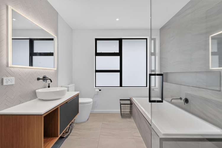 5 Howard Road Eastbourne_31