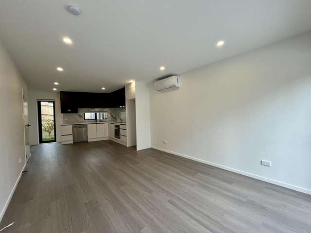 12B Massine Place 2334_2