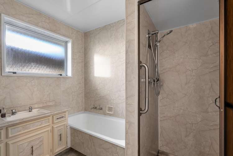 22 Rossiter Avenue Redwood_14